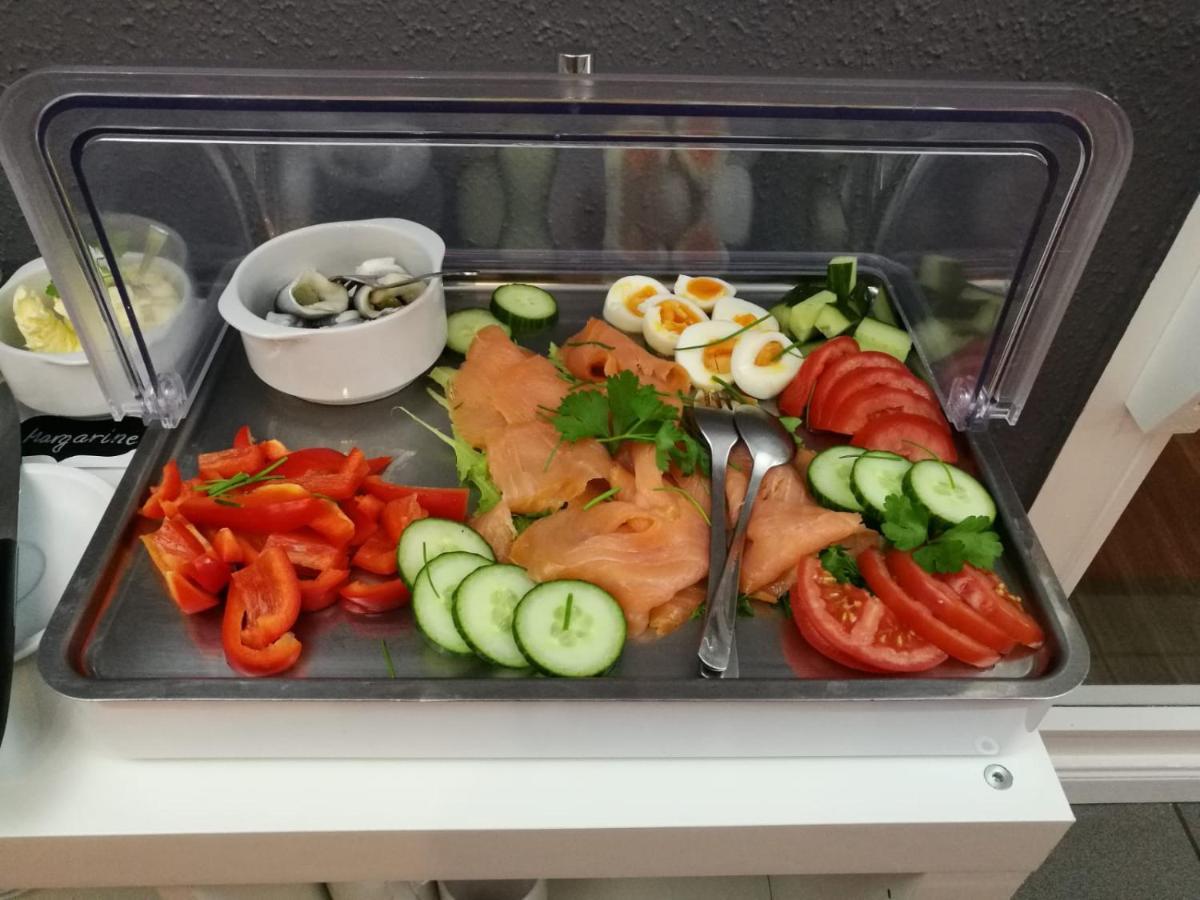 Altstadtcafe Und Pension 哈弗尔贝格 外观 照片