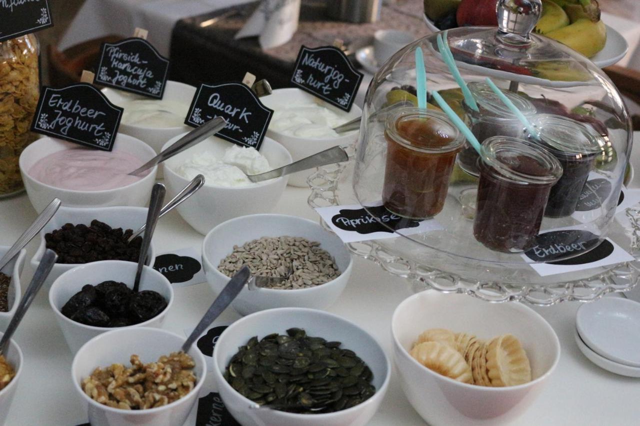 Altstadtcafe Und Pension 哈弗尔贝格 外观 照片